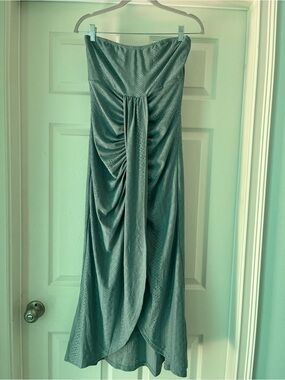 Strapless Ruched Midi Dress in Seafoam Brand new